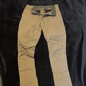 Kuhl Men's Khaki Chinos 32x34